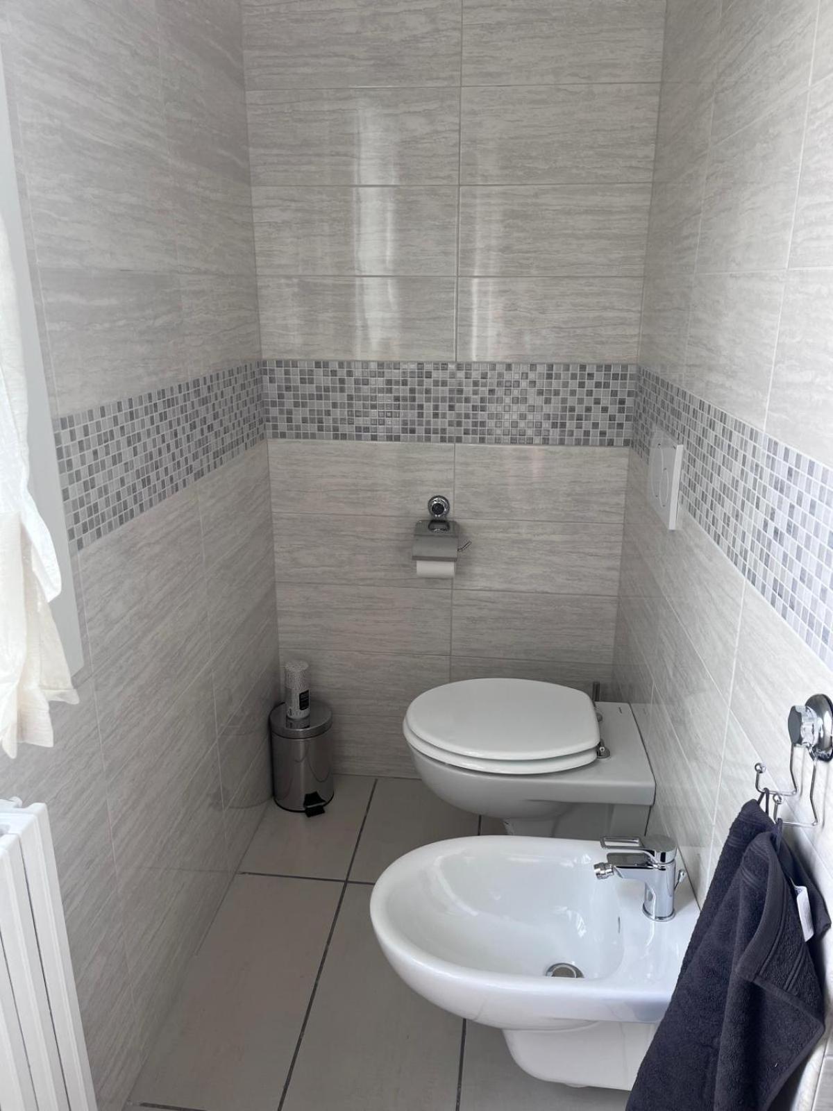 Casa Castagna Appartamento - Lecco Buitenkant foto